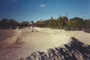 bmx20.jpg (64740 bytes)